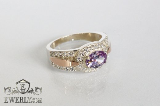 Кольцо из серебра с овальным розовым камнем, фото